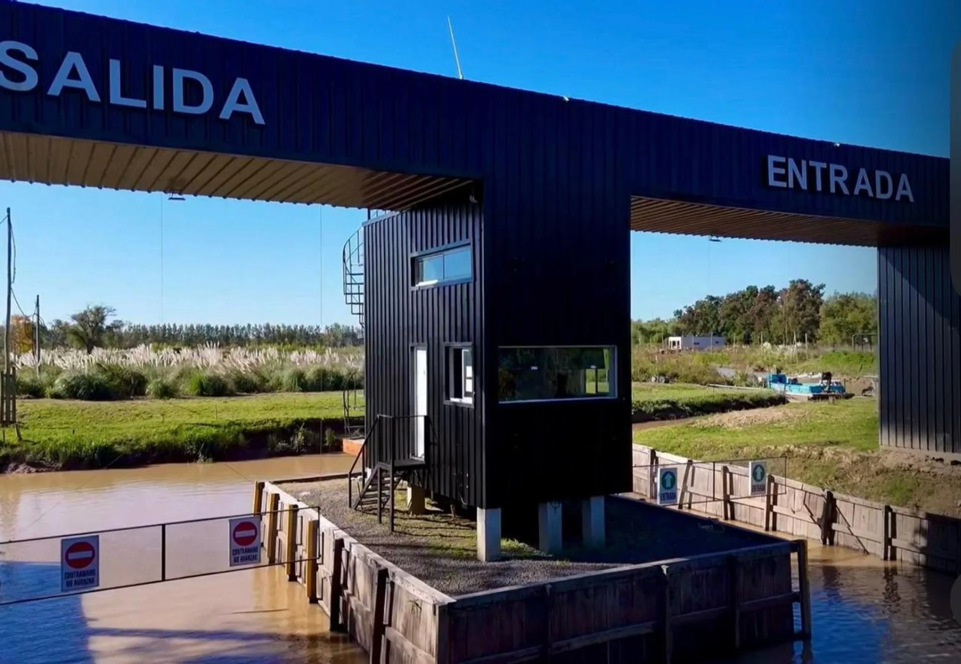 Lote en venta en Albardón, Barrio náutico foto 2