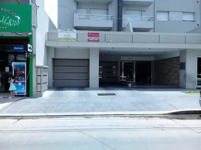 Excelente cochera ubicada en el centro de Castelar