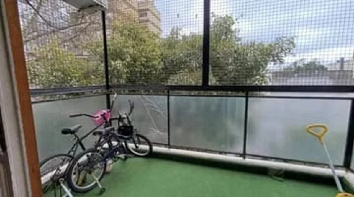 VENTA 3 AMBIENTES C BALCON FRENTE FLORES foto 2