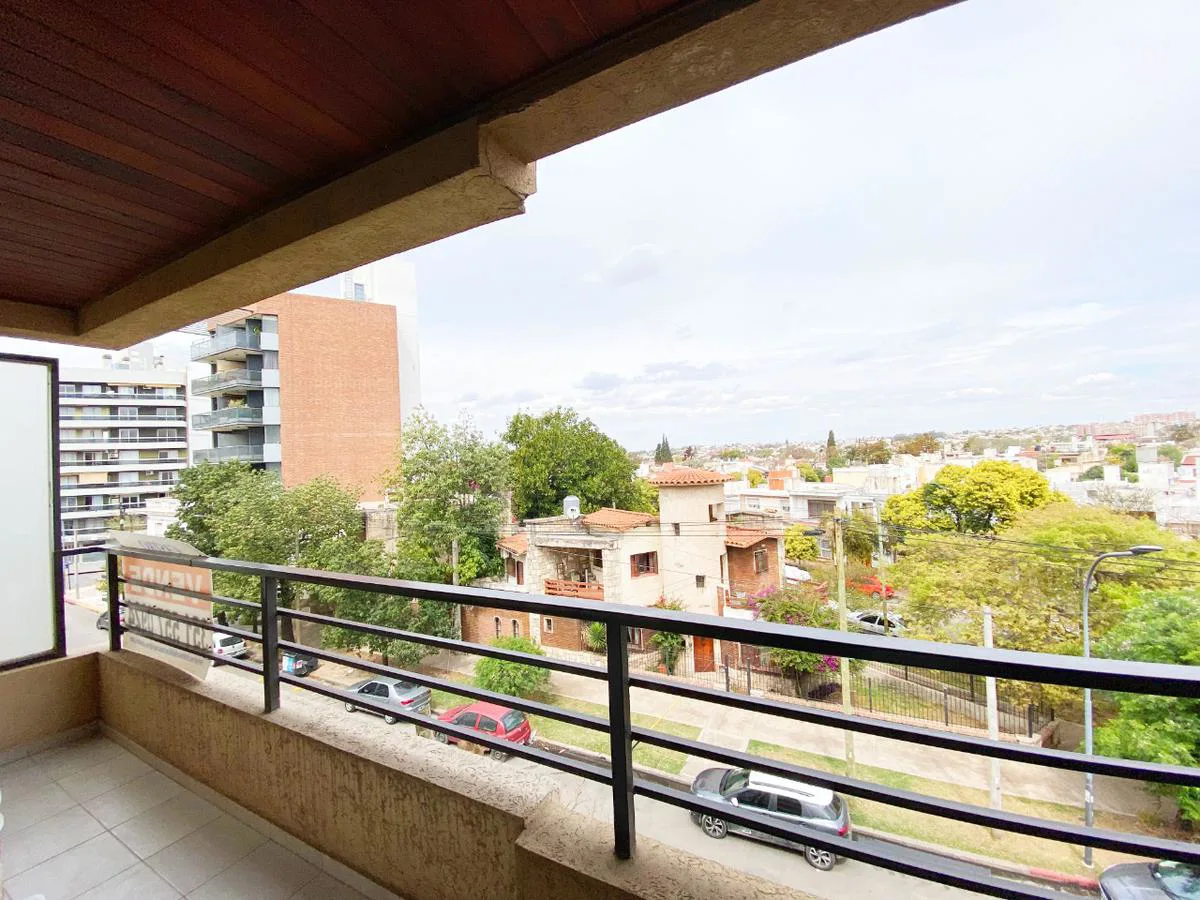 Departamento de 1 dormitorio en venta en barrio General Paz foto 3