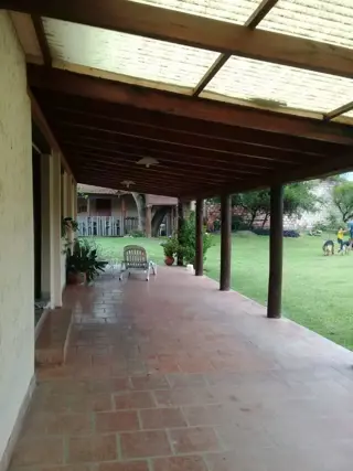 Venta de casa en San Lorenzo ( 1400 m2) 3dorm c/parque y piscina. foto 4