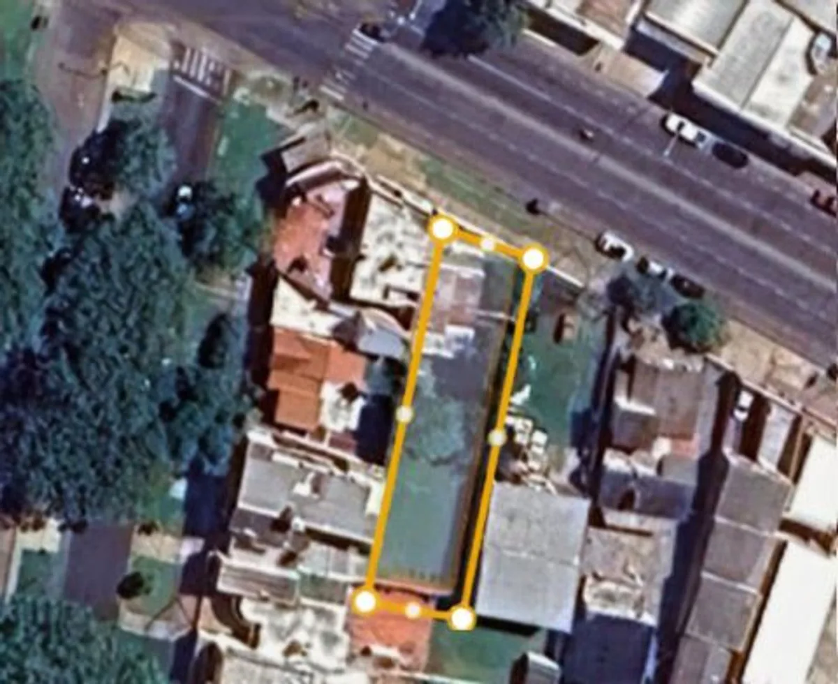 Casa o gran terreno comercial Almafuerte y Artigas foto 2
