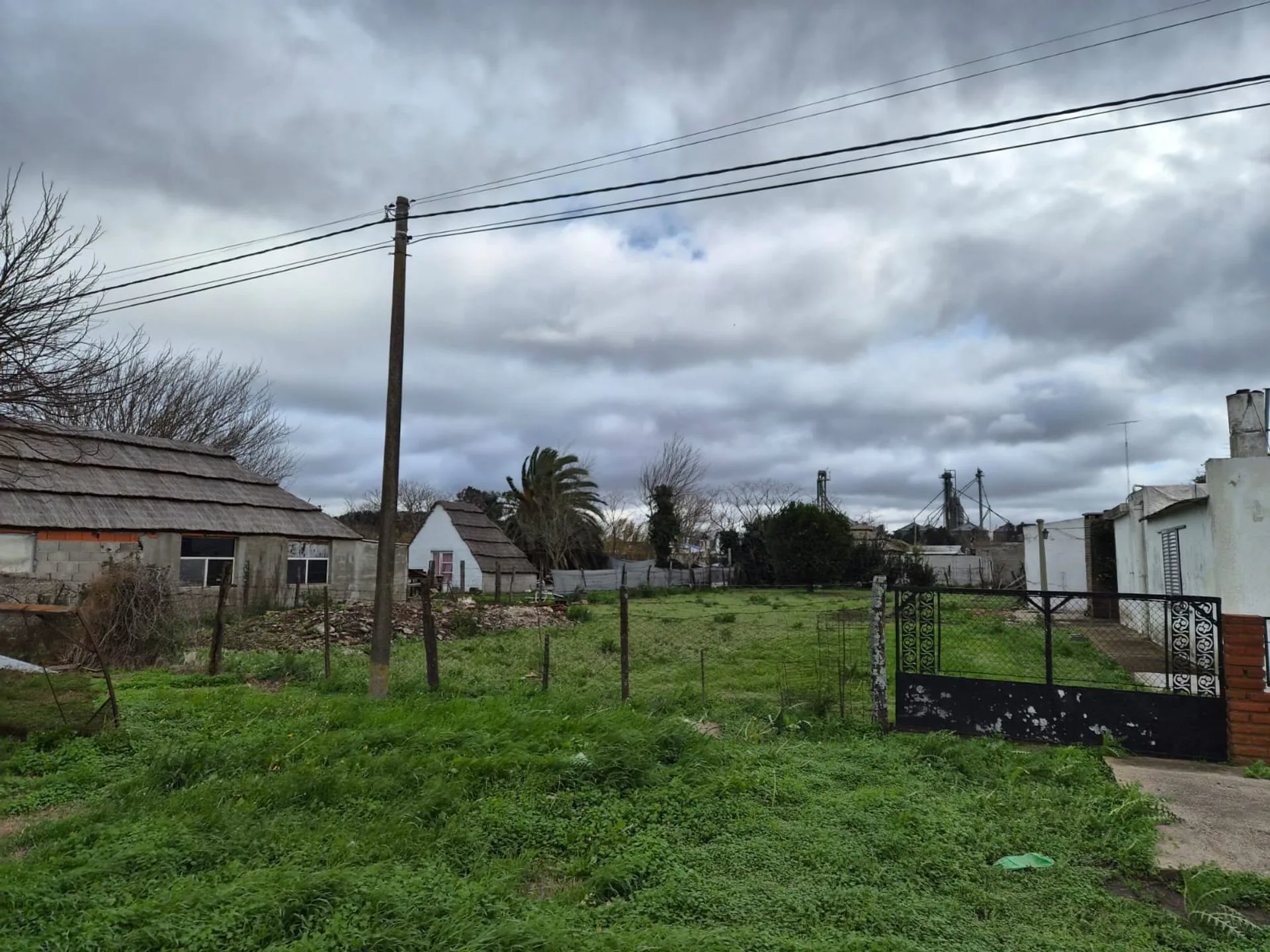 TERRENO EN CHOVET - 600M2