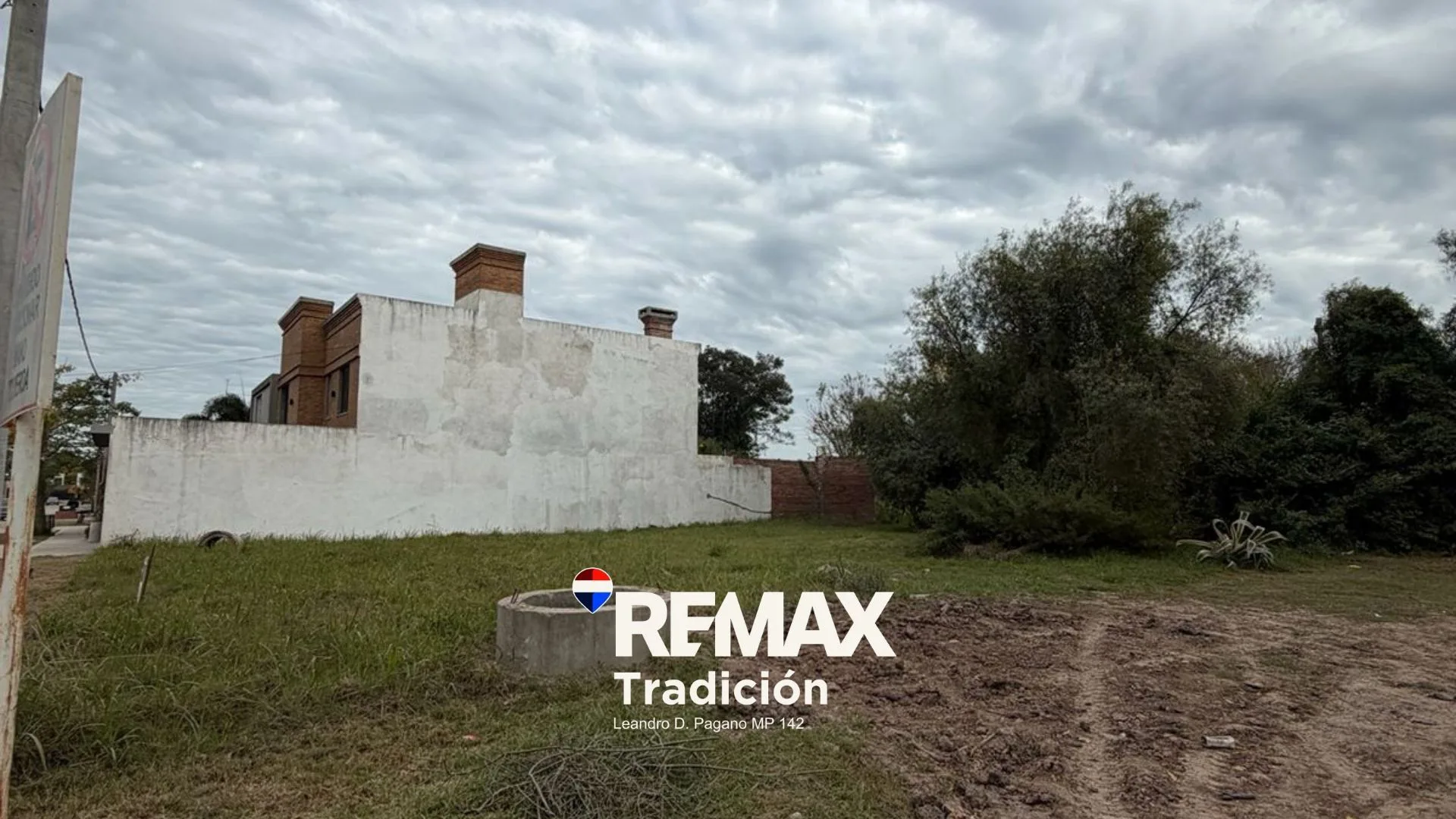 TERRENO EN ESQUINA A LA VENTA 600M2 foto 2