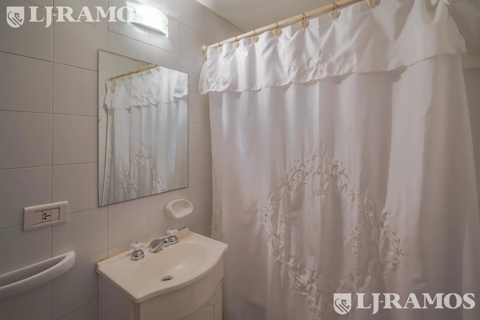 Torres con  amenities. Monoambiente. venta. coch. opcional. foto 5