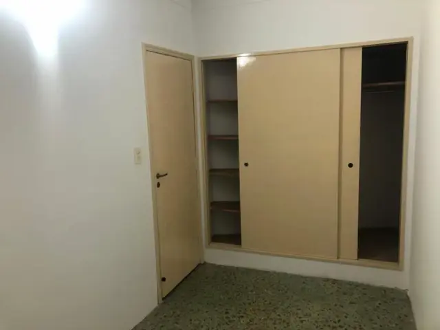 Se Vende departamento de 3 amb 2do piso por escalera en Villa Adelina, excelente ubicacion