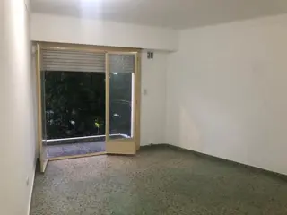 Se Vende departamento de 3 amb 2do piso por escalera en Villa Adelina, excelente ubicacion foto 4