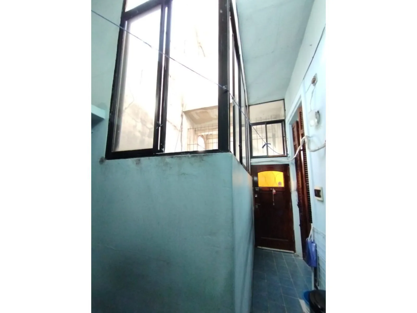 PH 2 AMBIENTES + HABITACION EN ENTREPISO - SOBRE AVENIDA BELGRANO - ALMAGRO foto 2