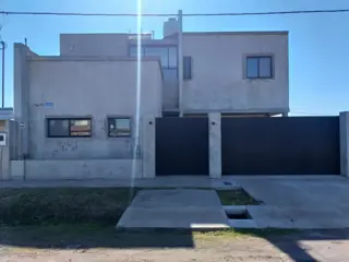 VENTA, VIVIENDA DE 3 DORMITORIOS EN TIERRA DE SUEÑOS PUERTO SAN MARTIN foto 1