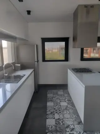 VENTA, VIVIENDA DE 3 DORMITORIOS EN TIERRA DE SUEÑOS PUERTO SAN MARTIN foto 4