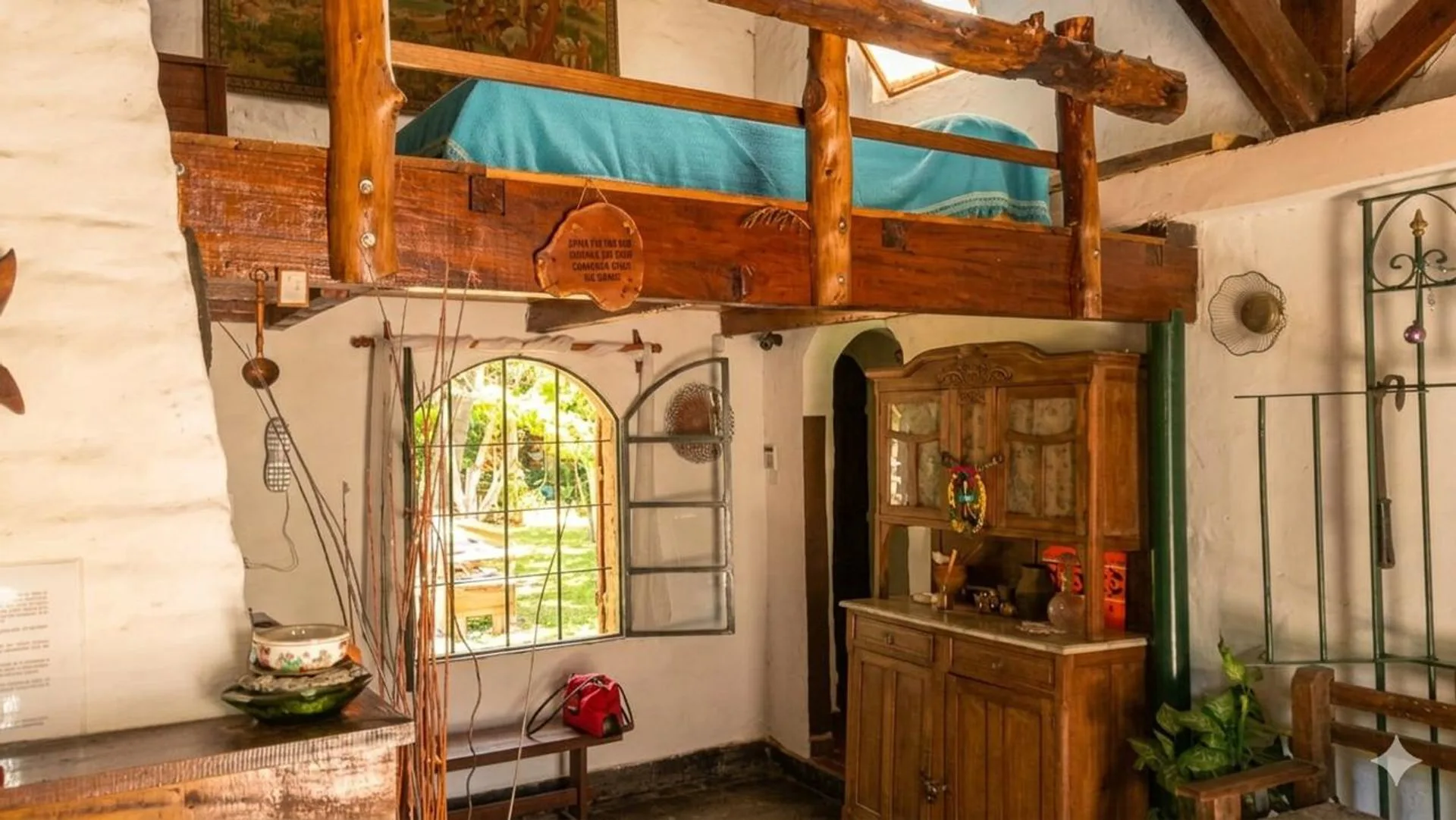 EXCLUSIVA QUINTA COLONIAL S/LOTE DE 2700 m2 foto 4