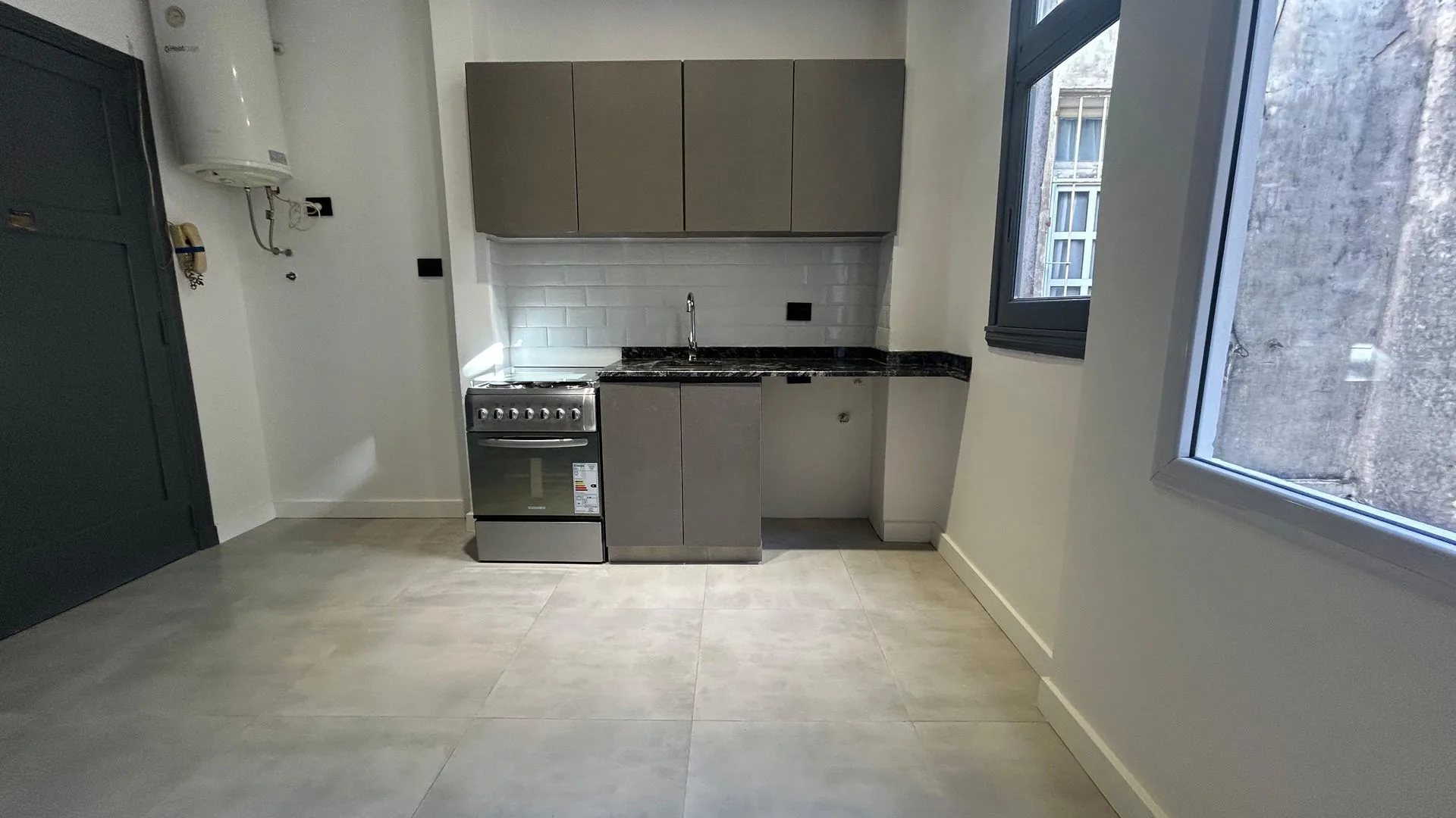 VENTA PH 2 AMBIENTES A NUEVO -ALMAGRO- APTO CRED foto 2