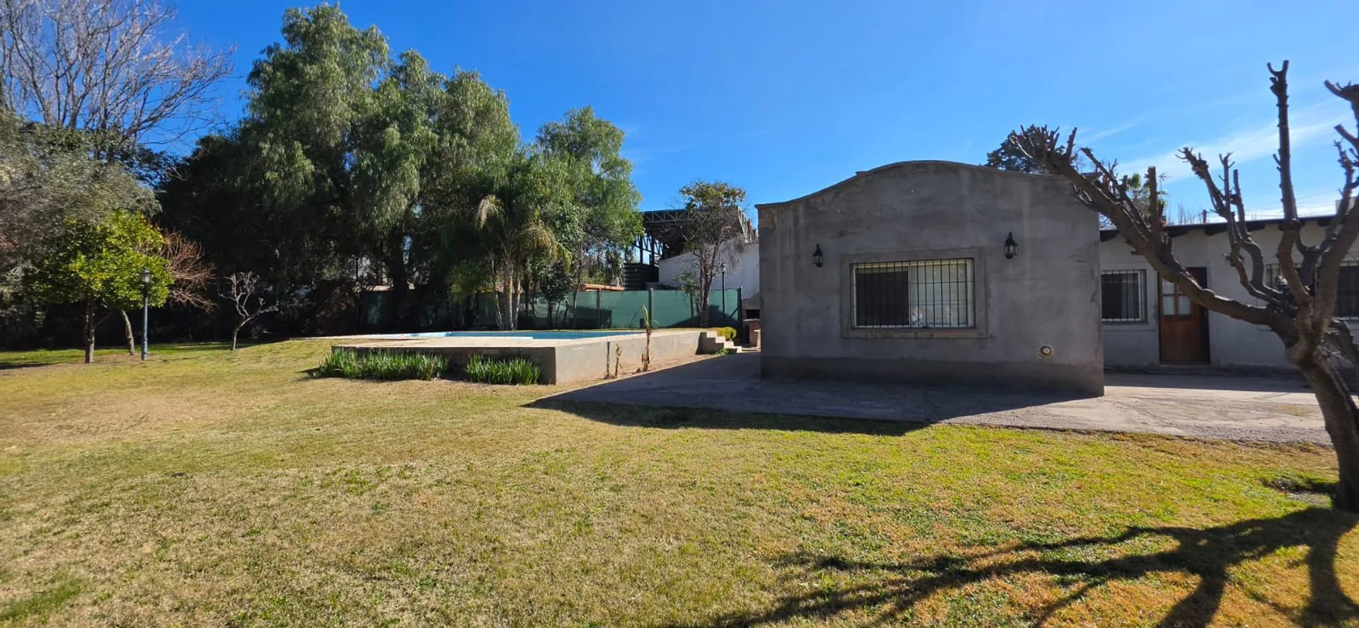 Venta Casa con gran terreno en Chacras de Coria foto 5
