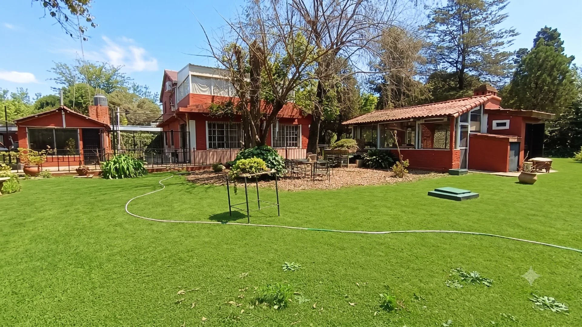 VENTA CASA 5 AMBIENTES EN PONTEVEDRA foto 3