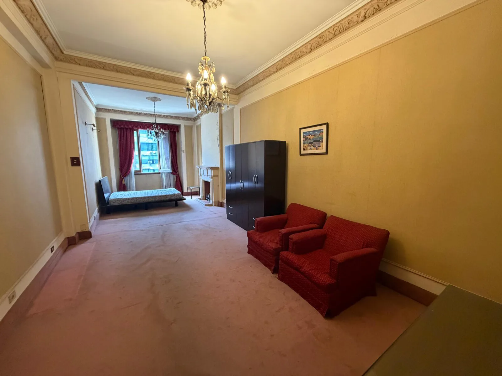 VENTA DE PISO ENTERO DE 6 AMBIENTES CON ARQUITECTURA DE ÉPOCA EN URUGUAY Y AV. CÓRDOBA foto 4