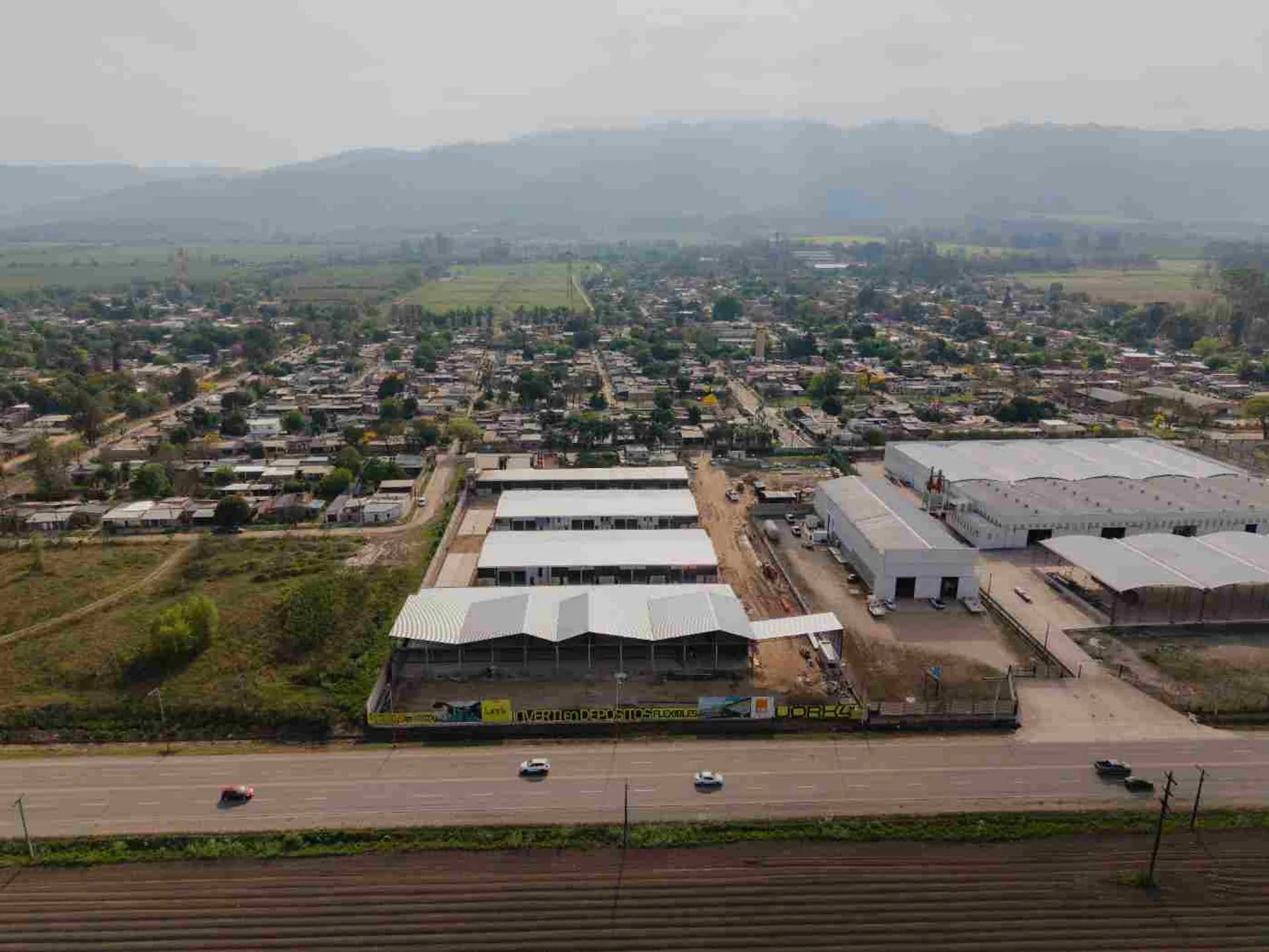 VENTA DEPOSITO COMERCIAL UORK 4 - CONSTRUCTORA CB foto 3
