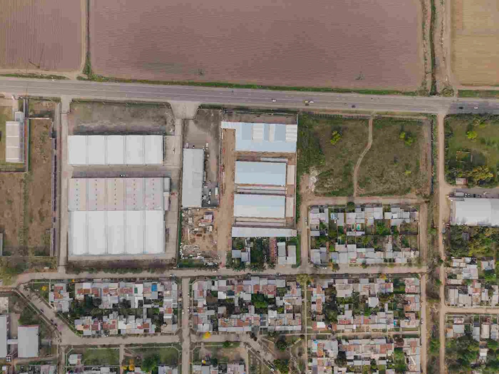 VENTA DEPOSITO COMERCIAL UORK 4 - CONSTRUCTORA CB foto 5
