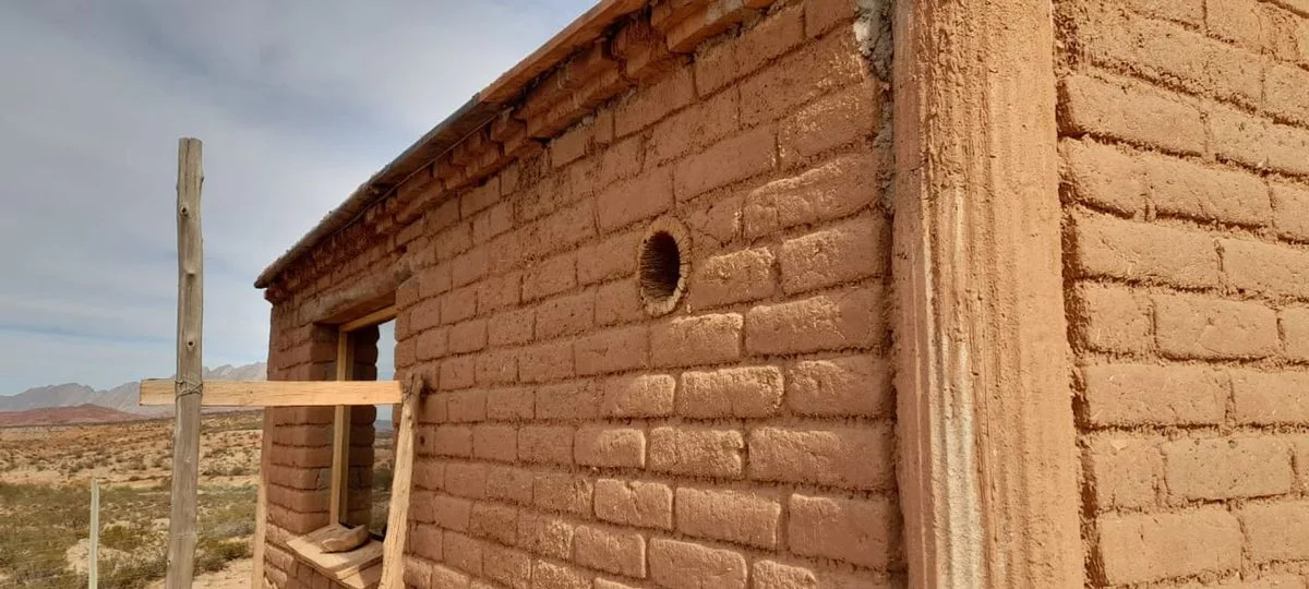 VENTA CASA DOS DORMITORIOS EN RIO SALADO - AMBLAYO foto 5