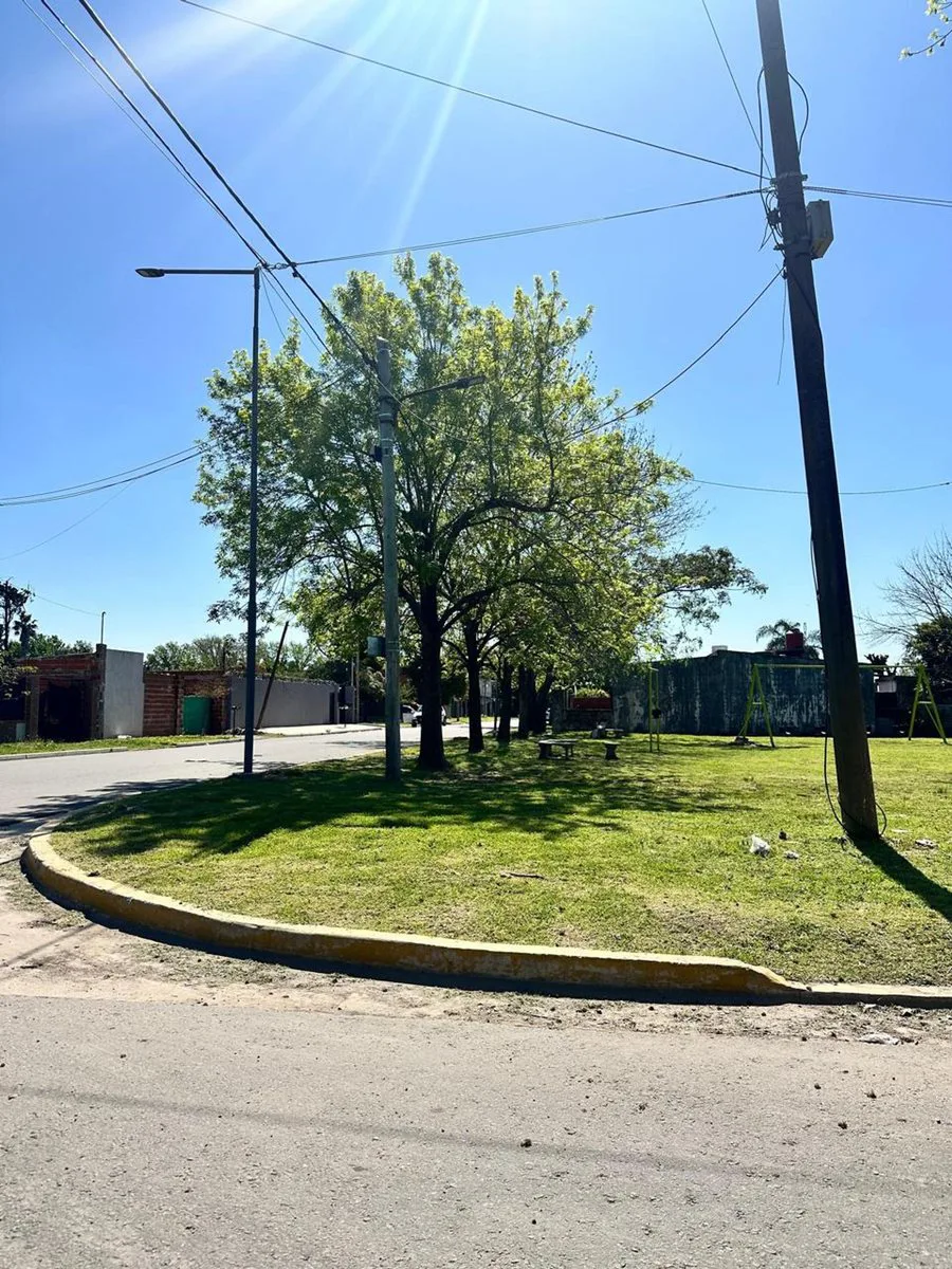 VENTA LOTE BARRIO TRIPOLI 900 M2 foto 2