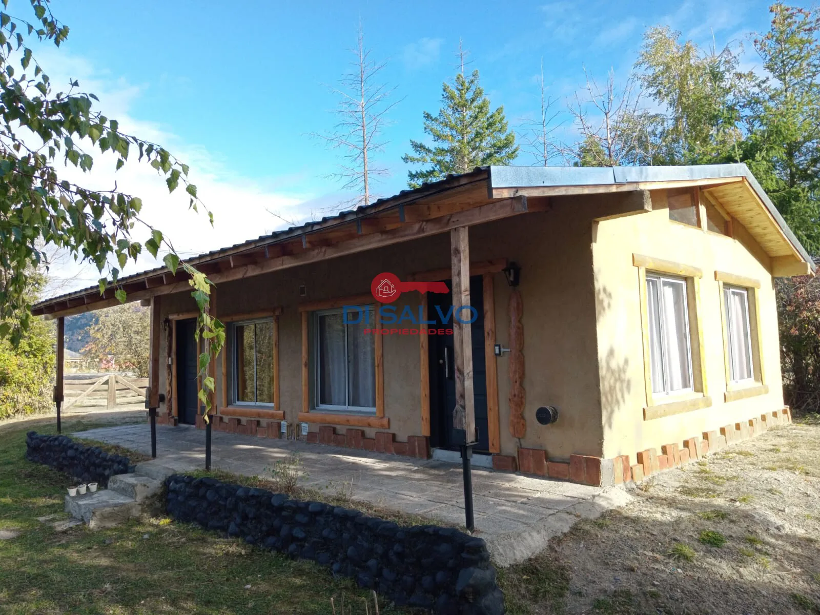 ¡VENTA DE PROPIEDAD EN LAS GOLONDRINAS – SOBRE RUTA 40! foto 2