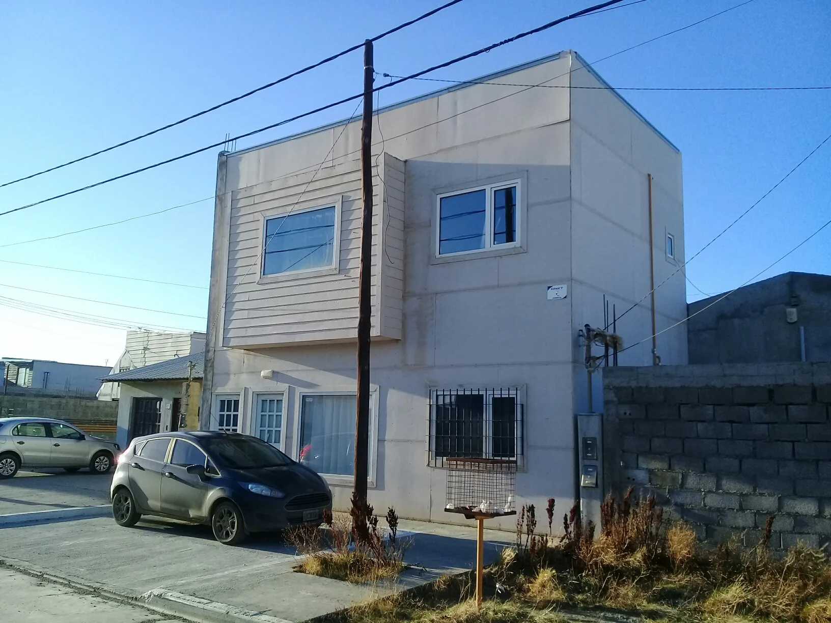 CASA – 3 DORMITORIOS – B DANES foto 2