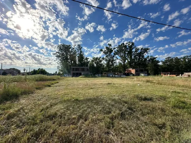 VENTA-TERRENO LA EMILIA- 12x30