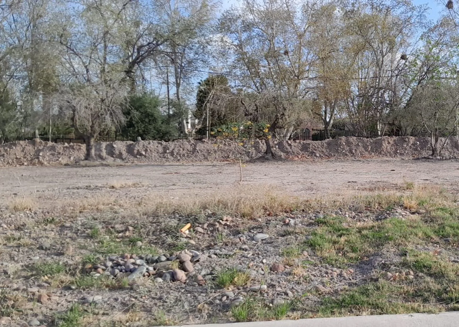 LOTE EN VENTA, BARRIO AMPROS VIII - MAIPU foto 4