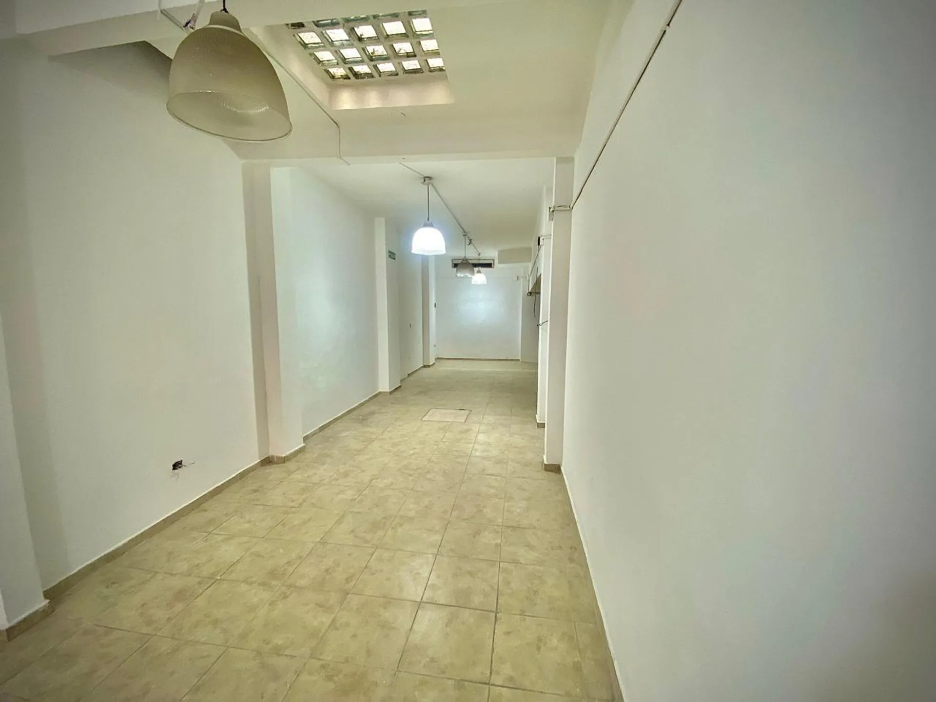 Venta Local Villa Luro  oportunidad foto 3