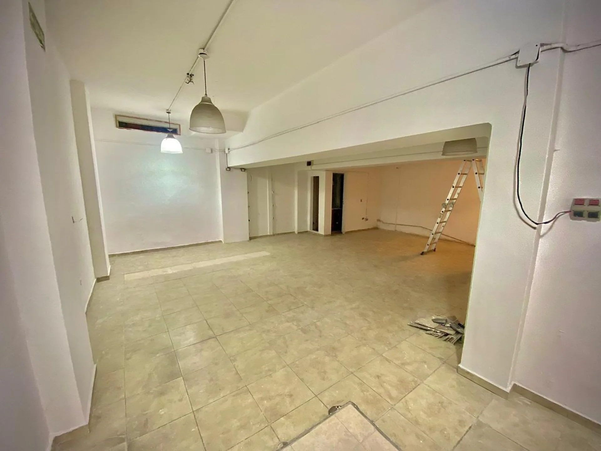 Venta Local Villa Luro  oportunidad foto 4