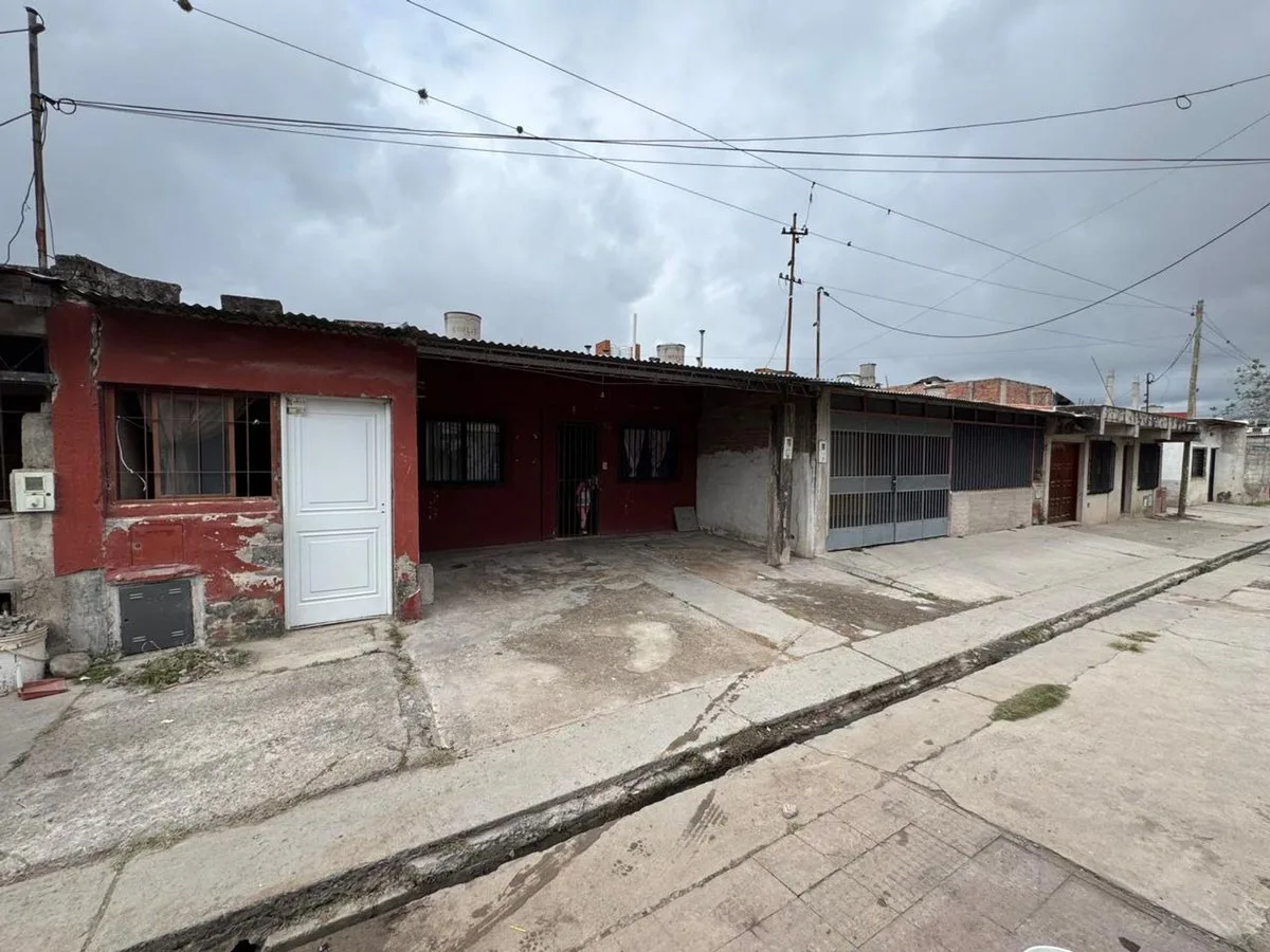 VENTA CASA 3 DORM - B° ALTO COMEDERO foto 2
