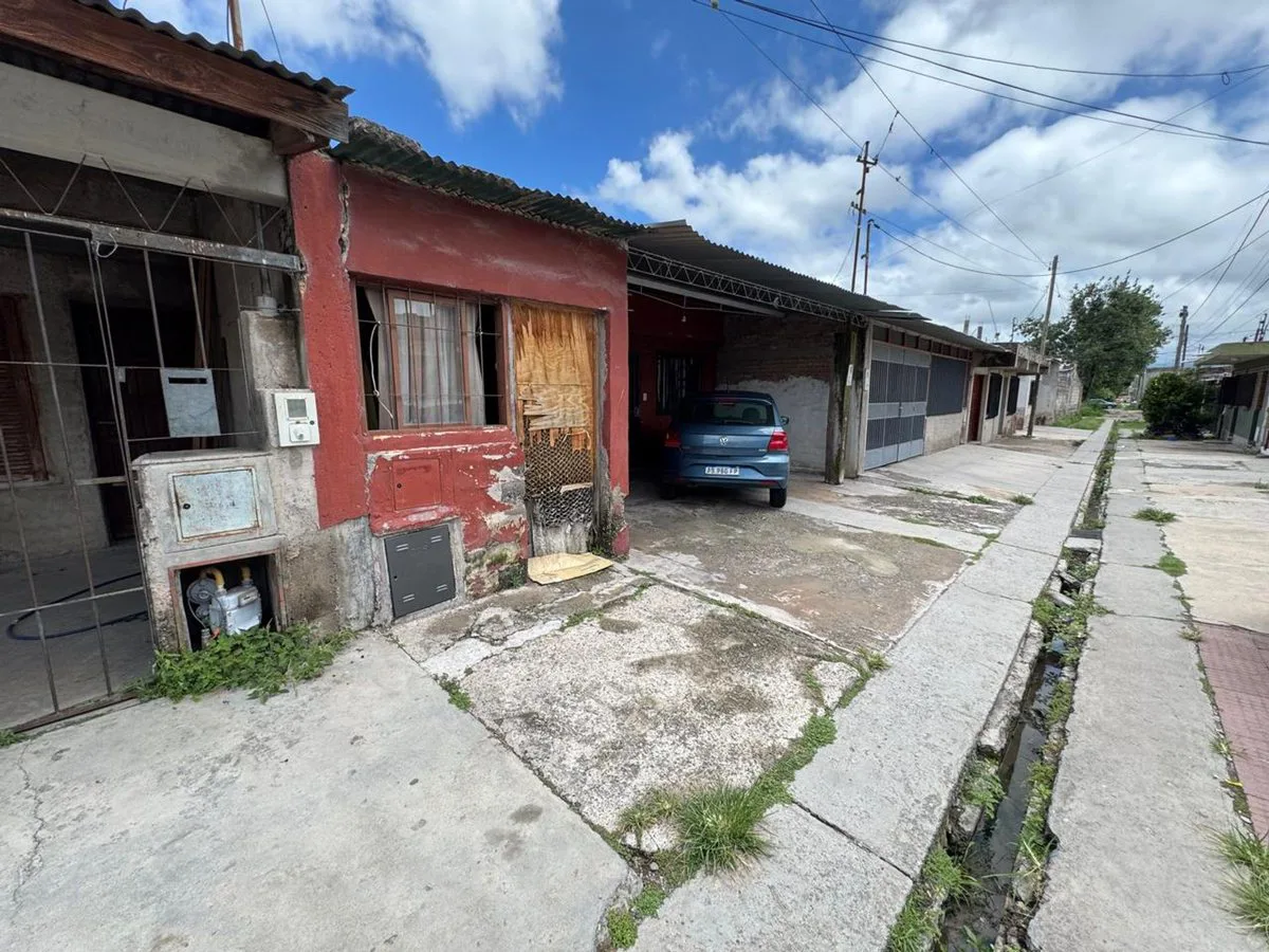 VENTA CASA 3 DORM - B° ALTO COMEDERO foto 3