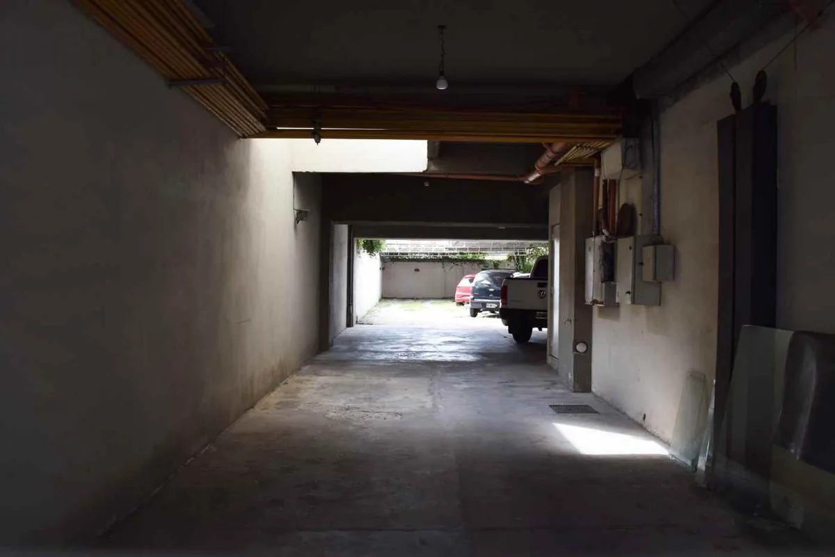 Venta cochera fija Apto Crédito San Martín foto 3