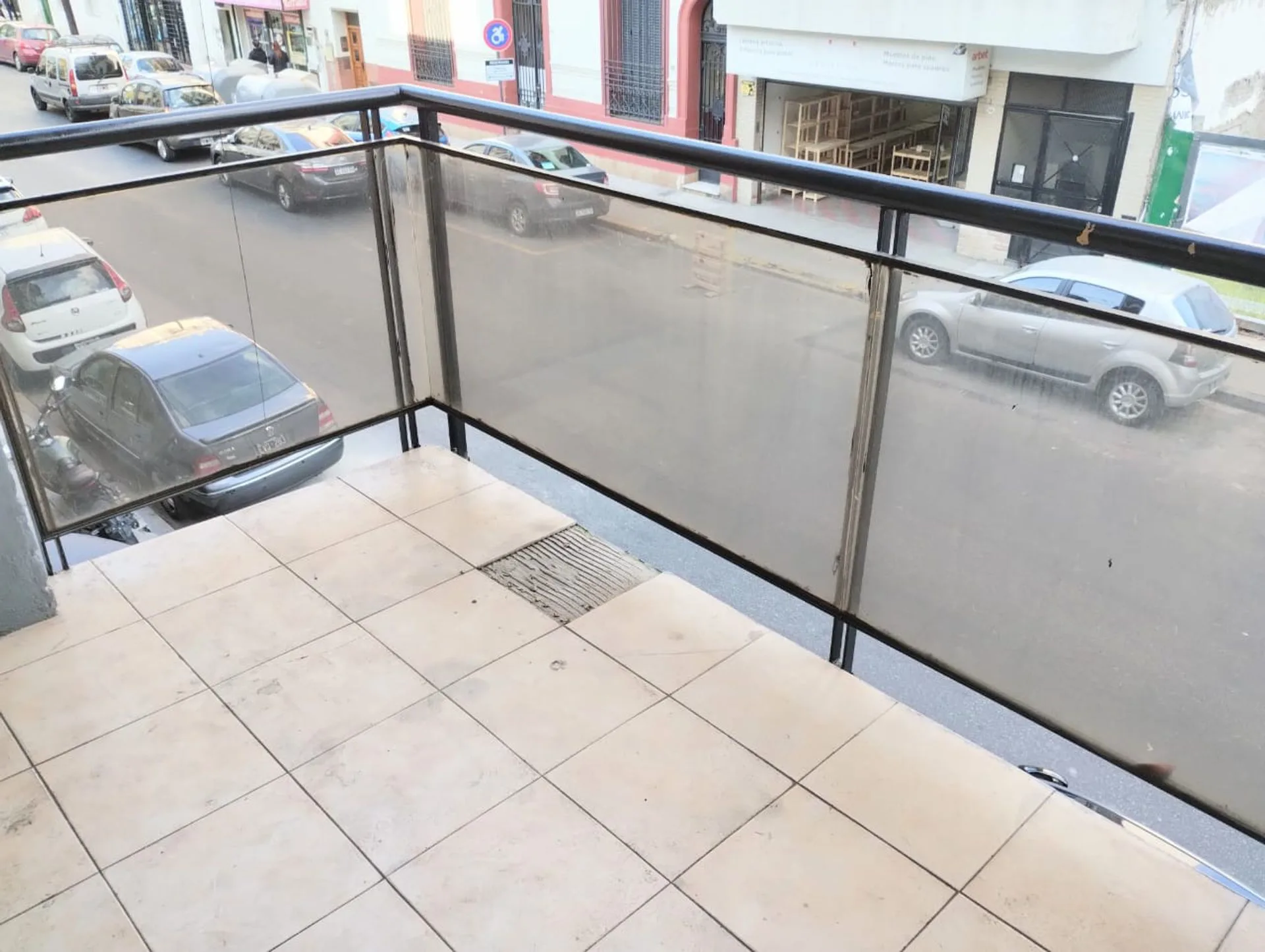 VENTA DEPARTAMENTO 3 AMBIENTES FLORES BALCON PATIO foto 4