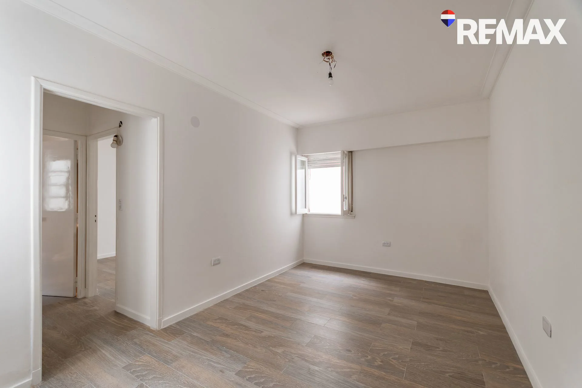 VENTA DEPTO 2 AMB REFACCIONADO - CABALLITO SUR foto 3