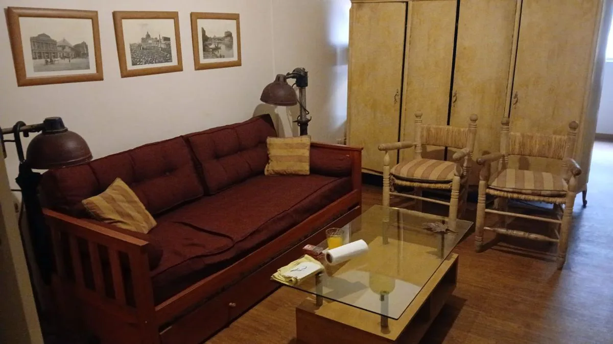 VENTA CENTRO MONOAMBIENTE PISO ALTO BAJO VALOR foto 2