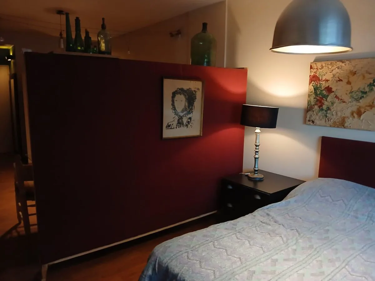 VENTA CENTRO MONOAMBIENTE PISO ALTO BAJO VALOR foto 4
