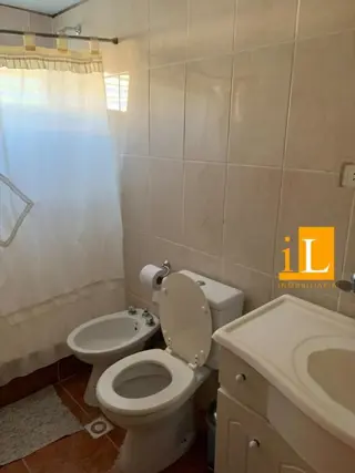 CASA EN VENTA EN Bº LOS PINOS - CNEL. BRANDSEN foto 2