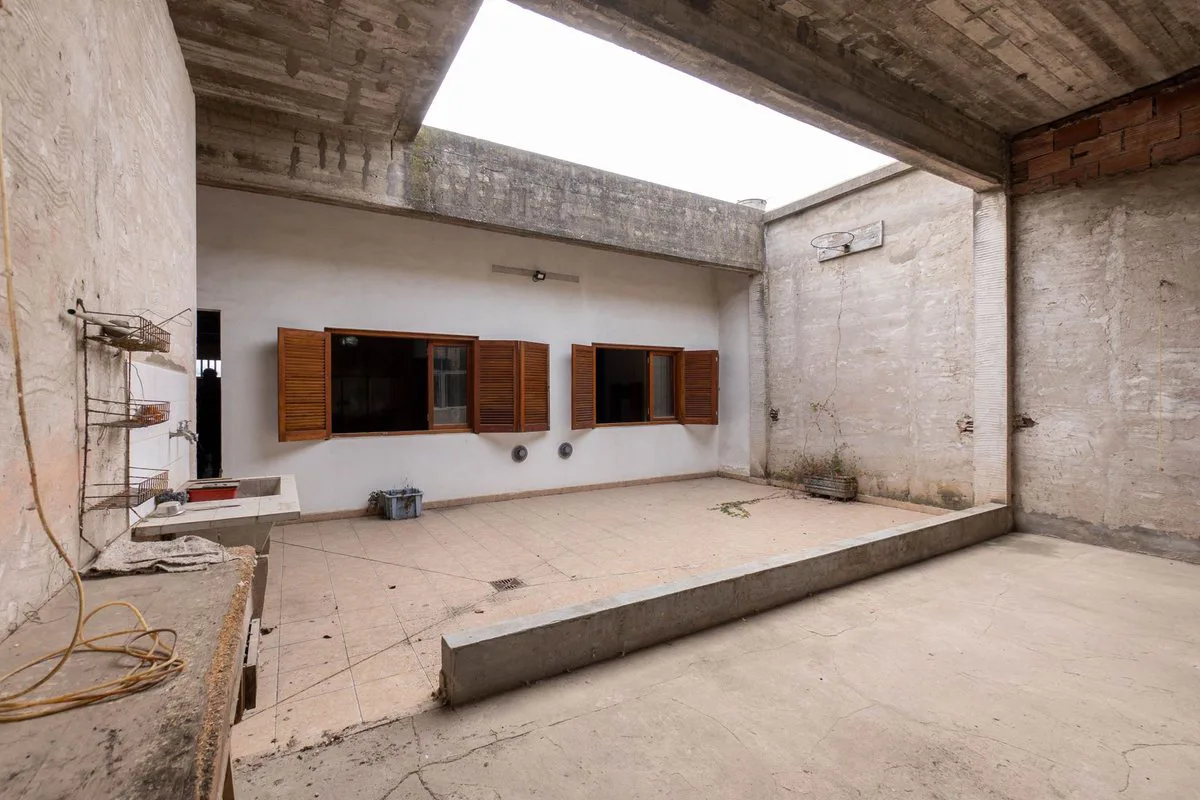 CASA 3 AMB EN VENTA EN LOS PINARES CON GRAN PARQUE foto 3