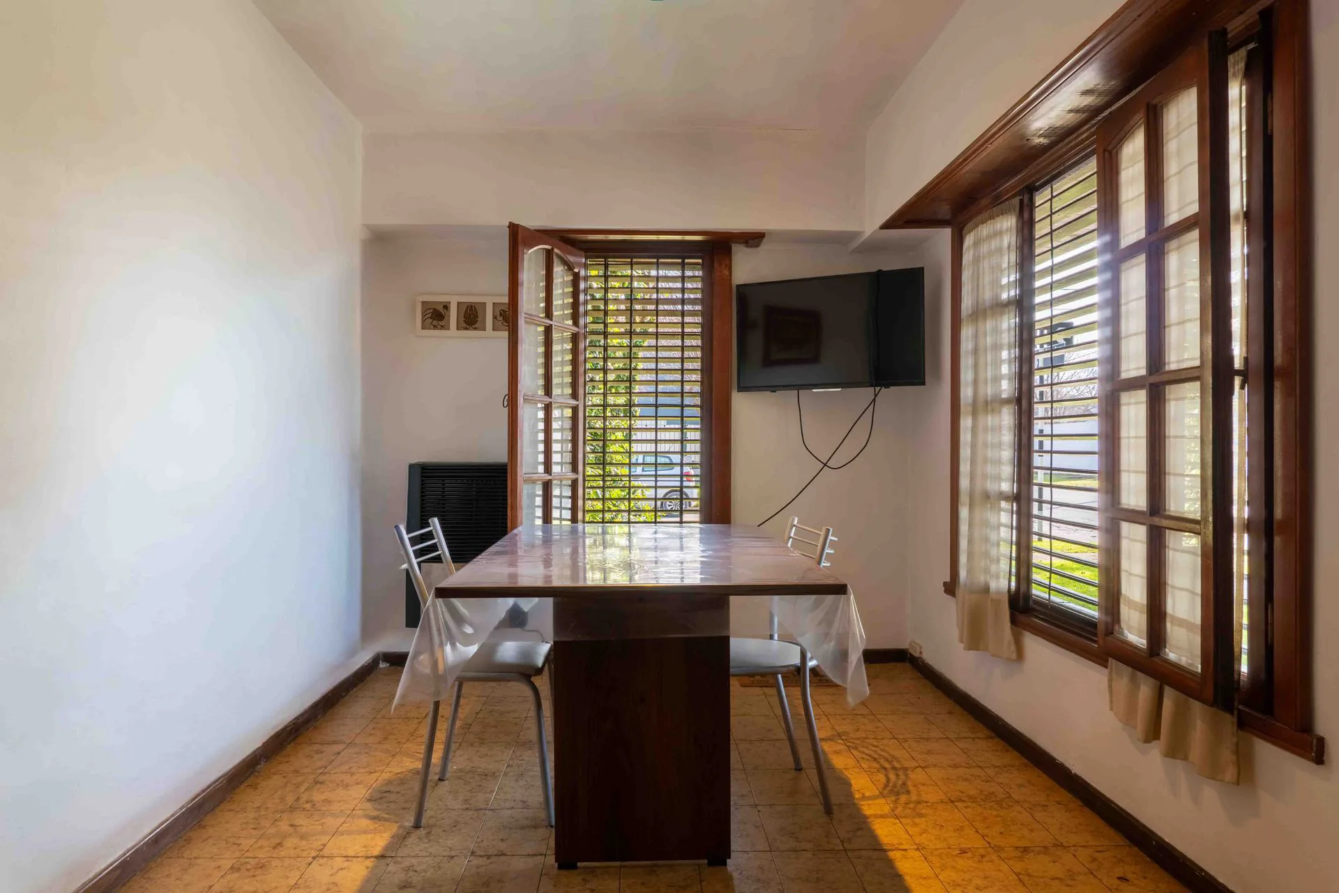 CASA 3 AMB CON GARAGE/QUINCHO Y PATIO APTA CREDITO foto 3