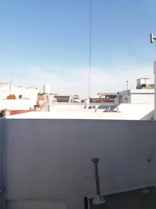 VENTA DE DEPARTAMENTO DE 3 AMBIENTES C/ TERRAZA PROPIA EN EXCELENTE ESTADO ZONA MATADEROS foto 2