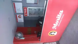 AMPLIO LOCAL A LA CALLE CON SOTANO SIN EXPENSAS EN  ZONA COMERCIAL RESIDENCIAL foto 3