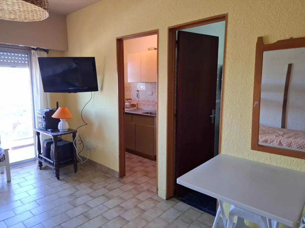 Venta departamento Villa Gesell 100mtrs del mar foto 2