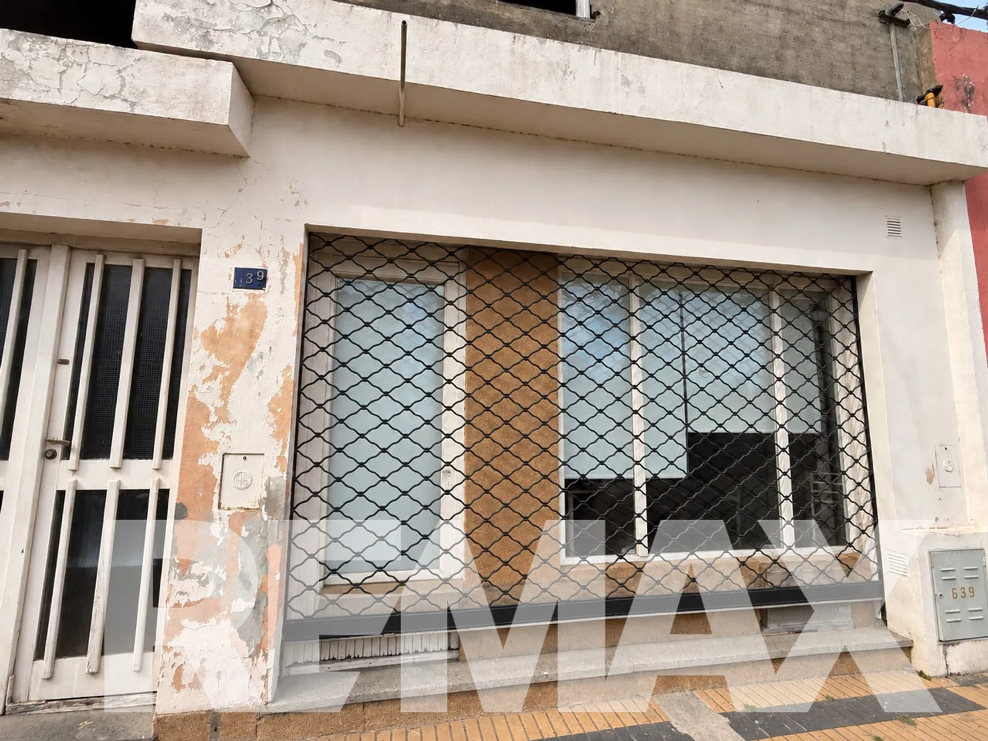 CASA CON SALON COMERCIAL GRAN POTENCIAL  ELORTONDO foto 2
