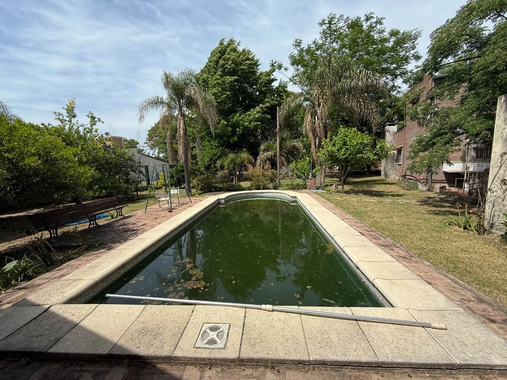 REMAX VENDE TERRENO CON PILETA CAYASTA SANTA FE