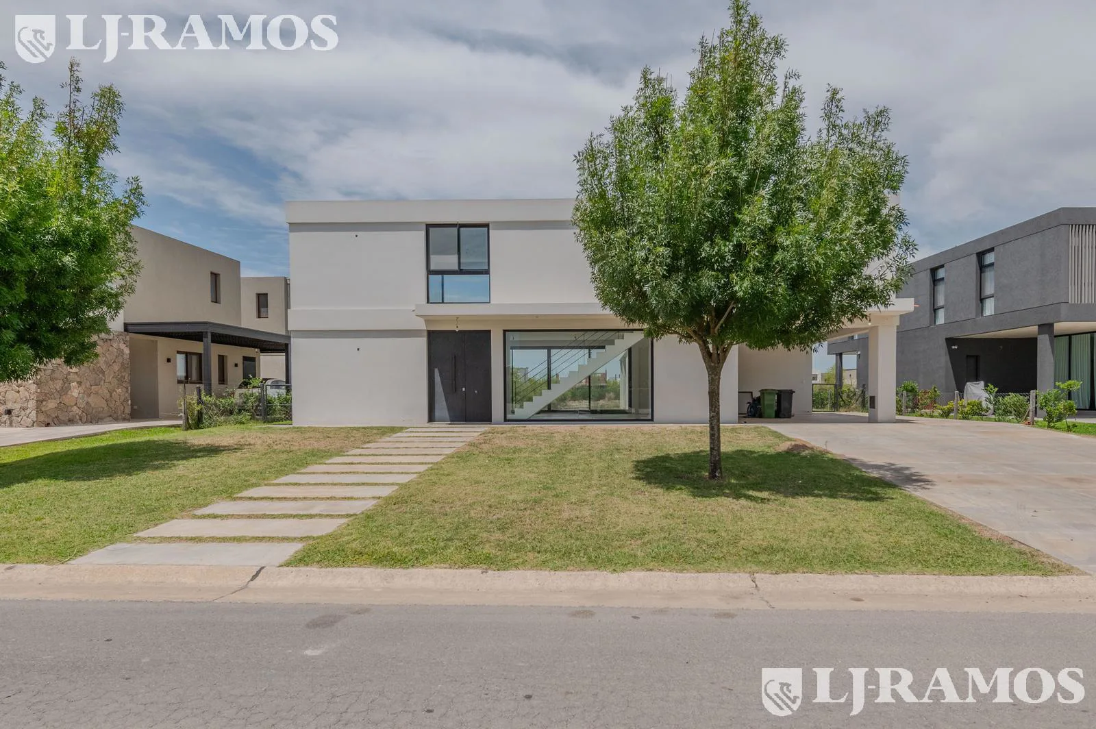 Casa  a estrenar a LAGUNA Muelles Puertos / Escobar foto 2