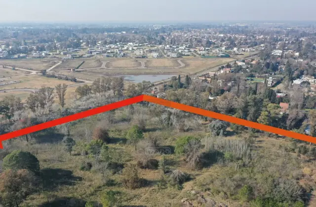 Campos en venta en Av Parque Pil