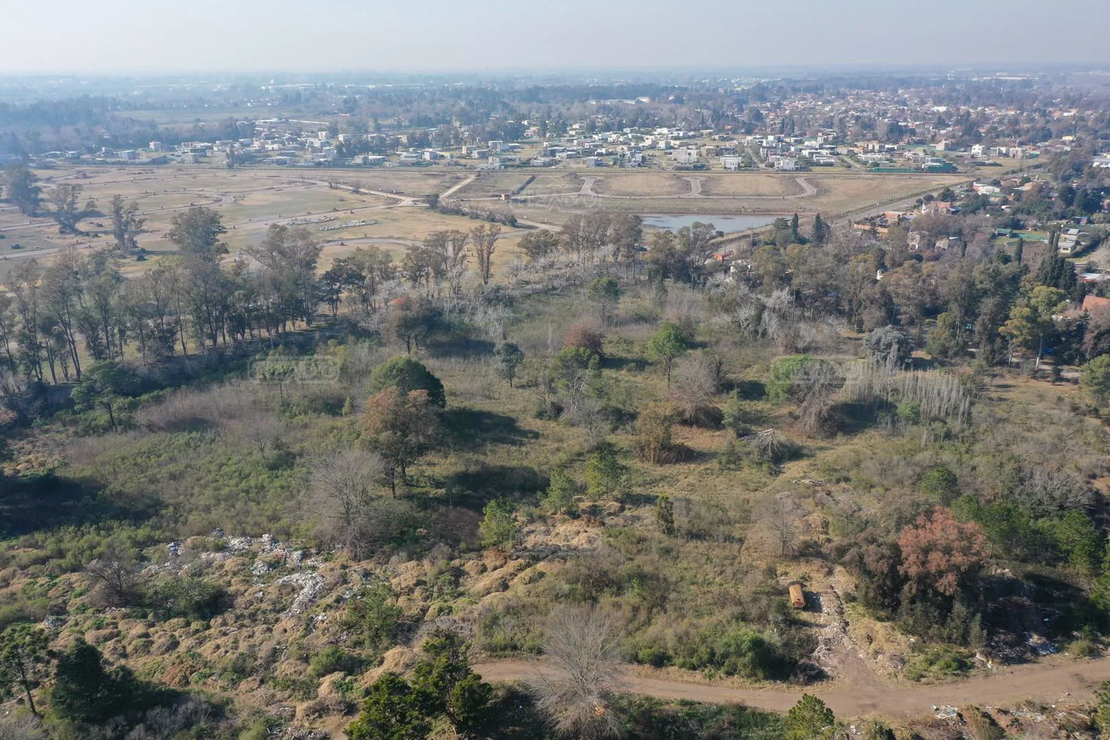 Campos en venta en Av Parque Pil foto 2