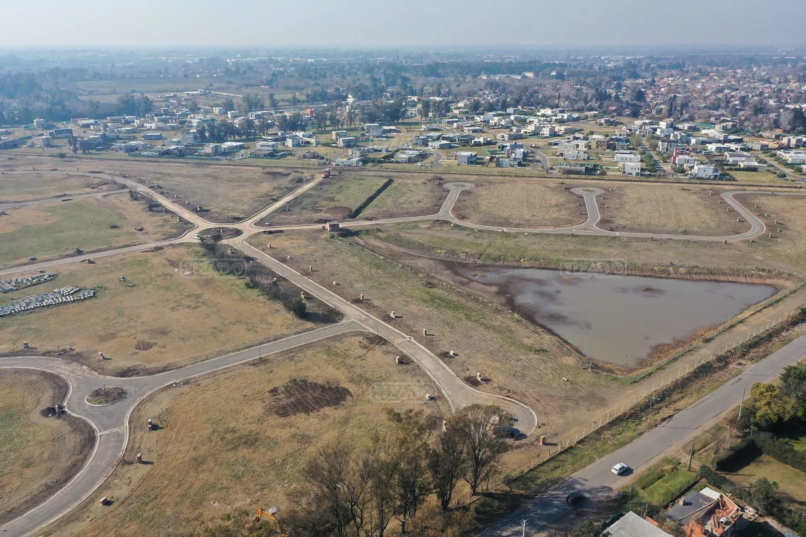 Campos en venta en Av Parque Pil foto 3