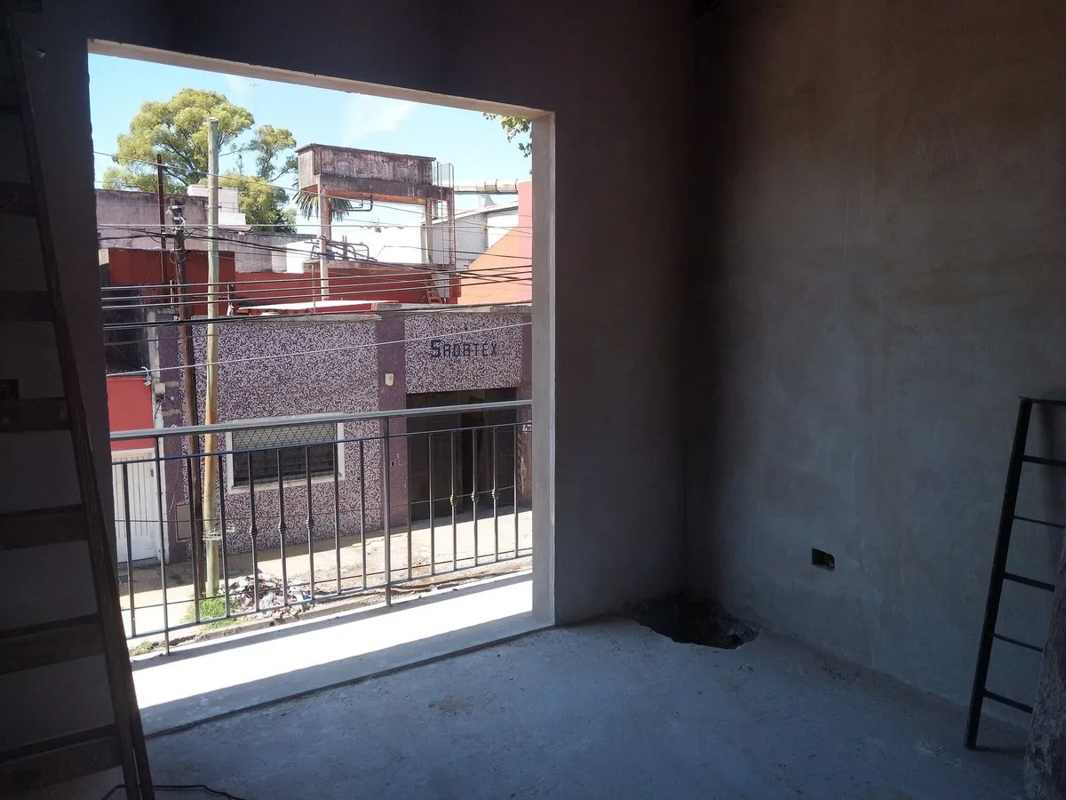 Venta monoambiente con balcón y patio propio 7 m2 foto 5