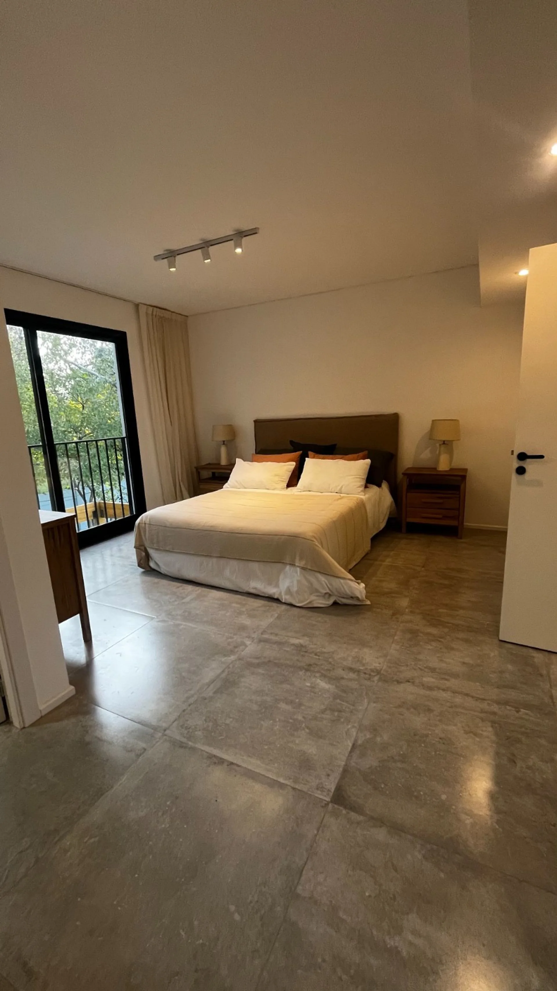 Duplex 4 Ambientes con amenities en Benavidez foto 3